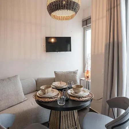 Vivere Luxury Appartement Pera Gyalos