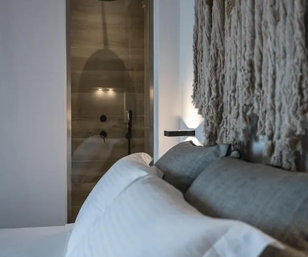 Vivere Luxury Pera Gyalos